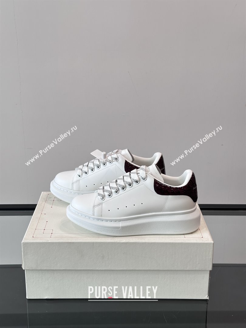 Alexander McQueen Oversized Sneakers in Calfskin Leather AM05 White/Burgundy 2025 (SHH-25081505)