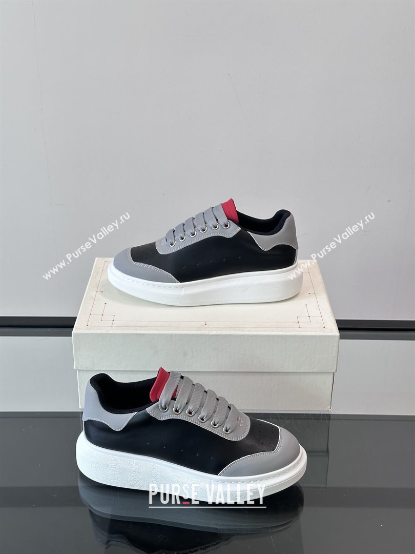 Alexander McQueen Oversized Sneakers in Calfskin Leather AM01 Black/Grey 2025 (SHH-25081501)