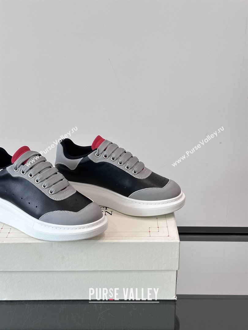 Alexander McQueen Oversized Sneakers in Calfskin Leather AM01 Black/Grey 2025 (SHH-25081501)