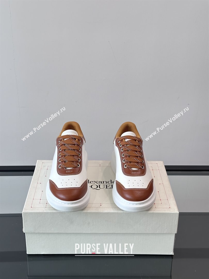 Alexander McQueen Oversized Sneakers in Calfskin Leather AM09 White/Brown 2025 (SHH-25081509)