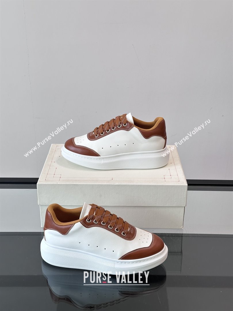 Alexander McQueen Oversized Sneakers in Calfskin Leather AM09 White/Brown 2025 (SHH-25081509)