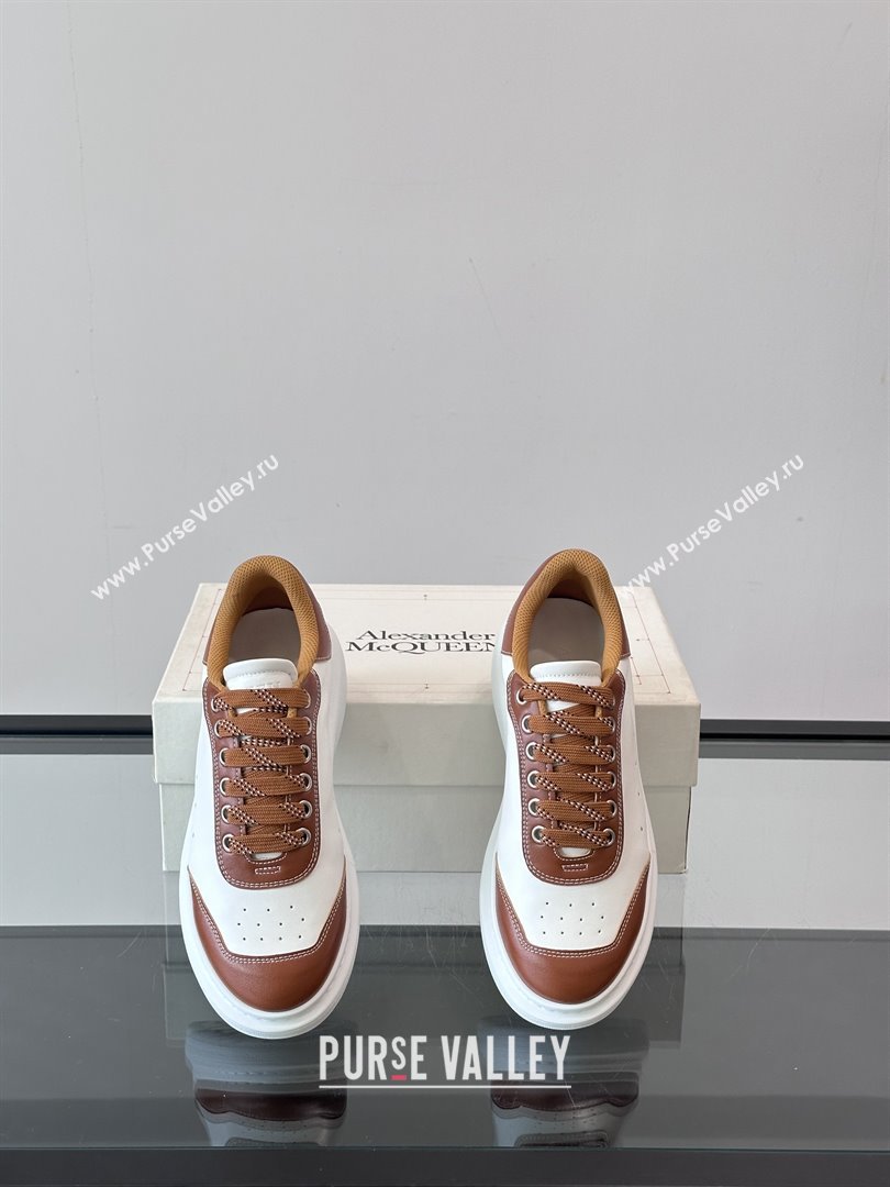 Alexander McQueen Oversized Sneakers in Calfskin Leather AM09 White/Brown 2025 (SHH-25081509)