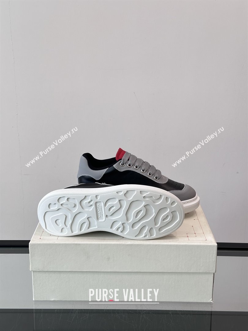 Alexander McQueen Oversized Sneakers in Calfskin Leather AM01 Black/Grey 2025 (SHH-25081501)