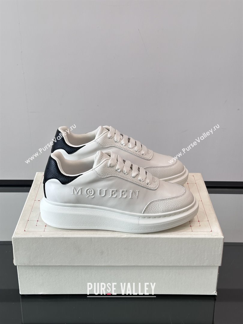 Alexander McQueen Oversized Sneakers in Calfskin Leather AM17 White/Black 2025 (SHH-25081904)