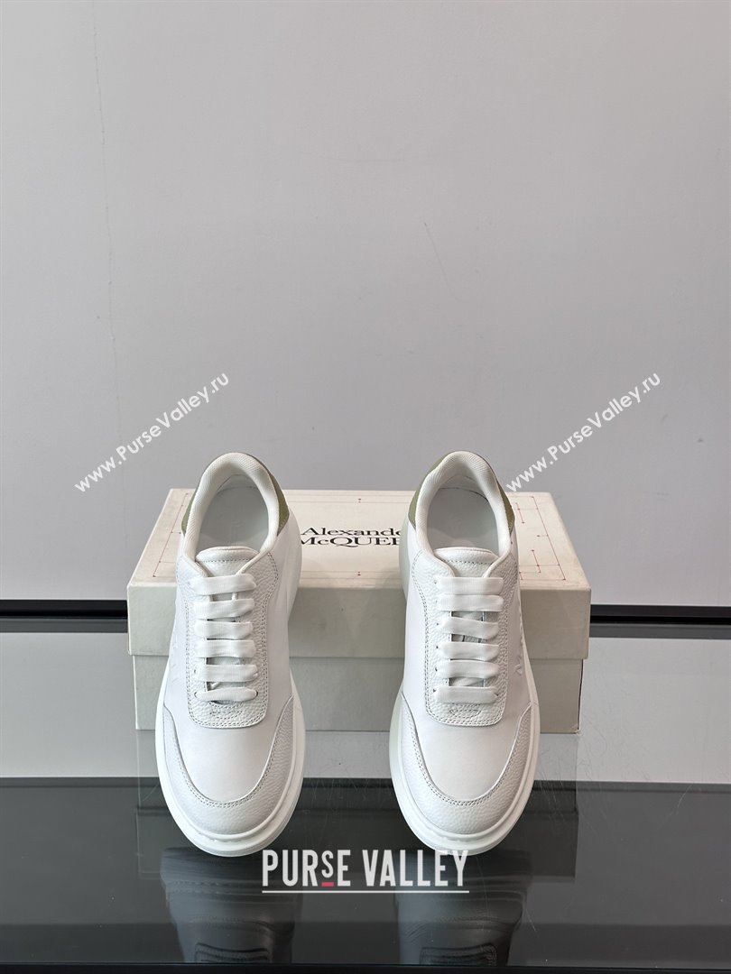 Alexander McQueen Oversized Sneakers in Calfskin Leather AM20 White/Light Green 2025 (SHH-25081907)