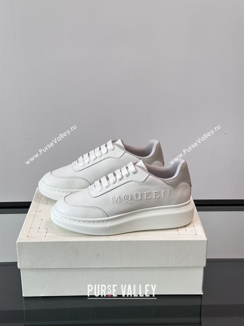 Alexander McQueen Oversized Sneakers in Calfskin Leather AM21 White/Light Grey 2025 (SHH-25081908)