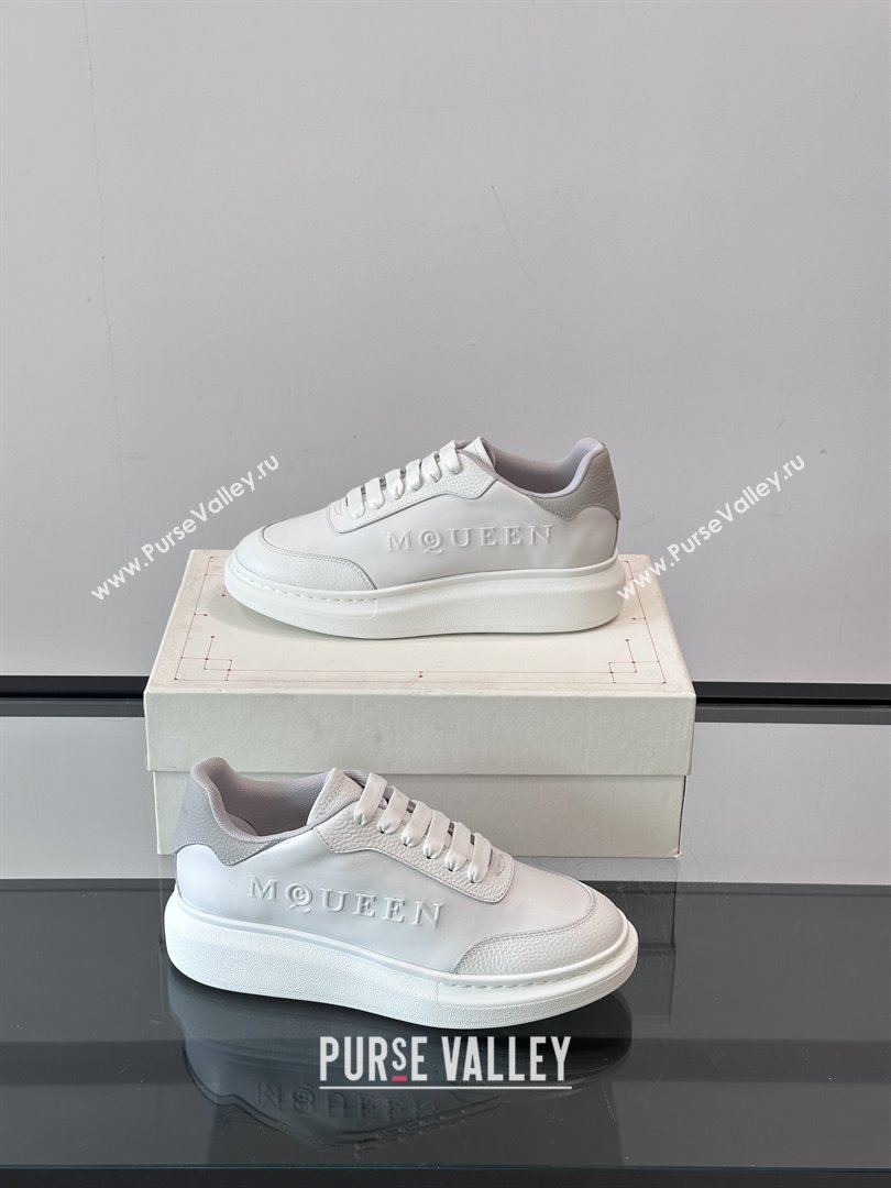 Alexander McQueen Oversized Sneakers in Calfskin Leather AM21 White/Light Grey 2025 (SHH-25081908)