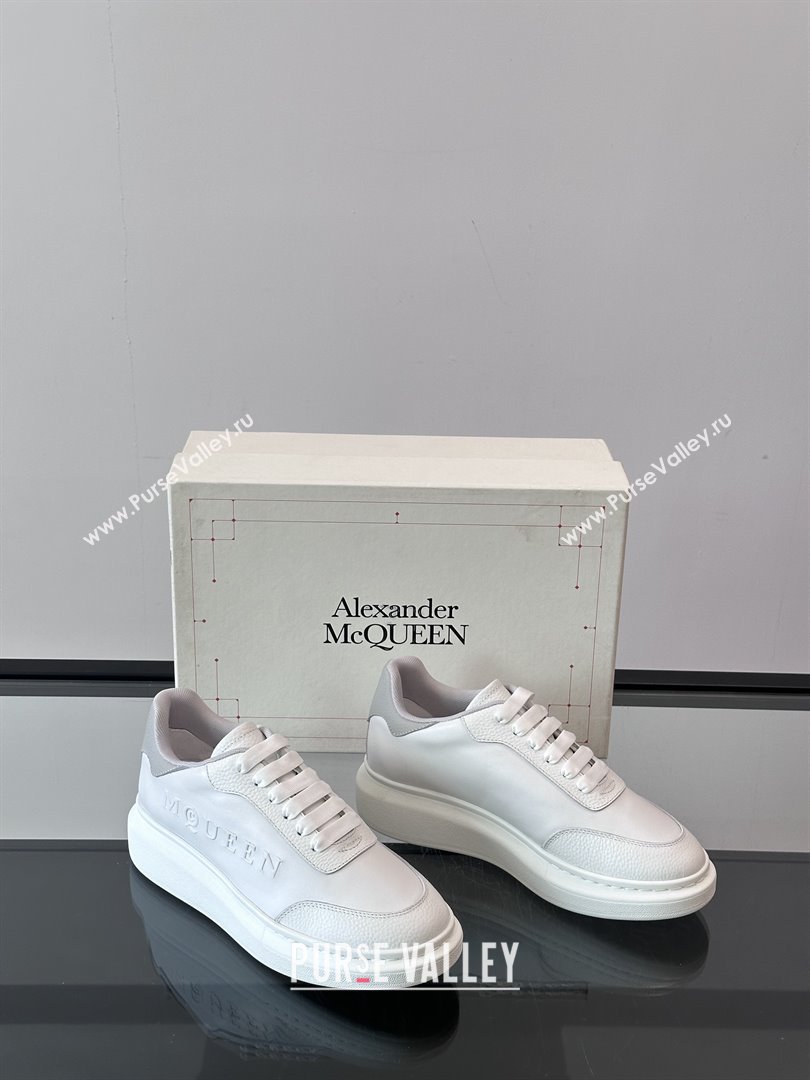 Alexander McQueen Oversized Sneakers in Calfskin Leather AM21 White/Light Grey 2025 (SHH-25081908)