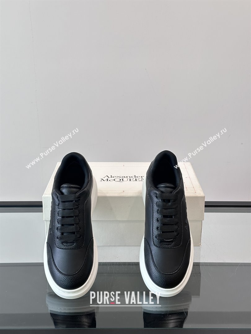 Alexander McQueen Oversized Sneakers in Calfskin Leather AM22 Black 2025 (SHH-25081909)