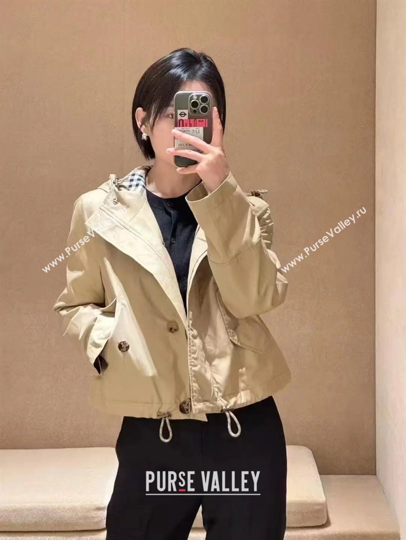 Burberry Hooded Jacket B82104 Khaki 2025 (Q-25082104)