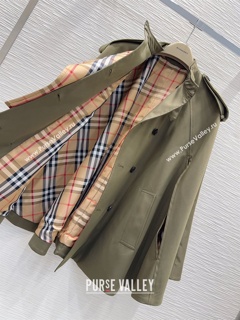 Burberry Cape Coat B090102 Green 2025 (Q-25090102)
