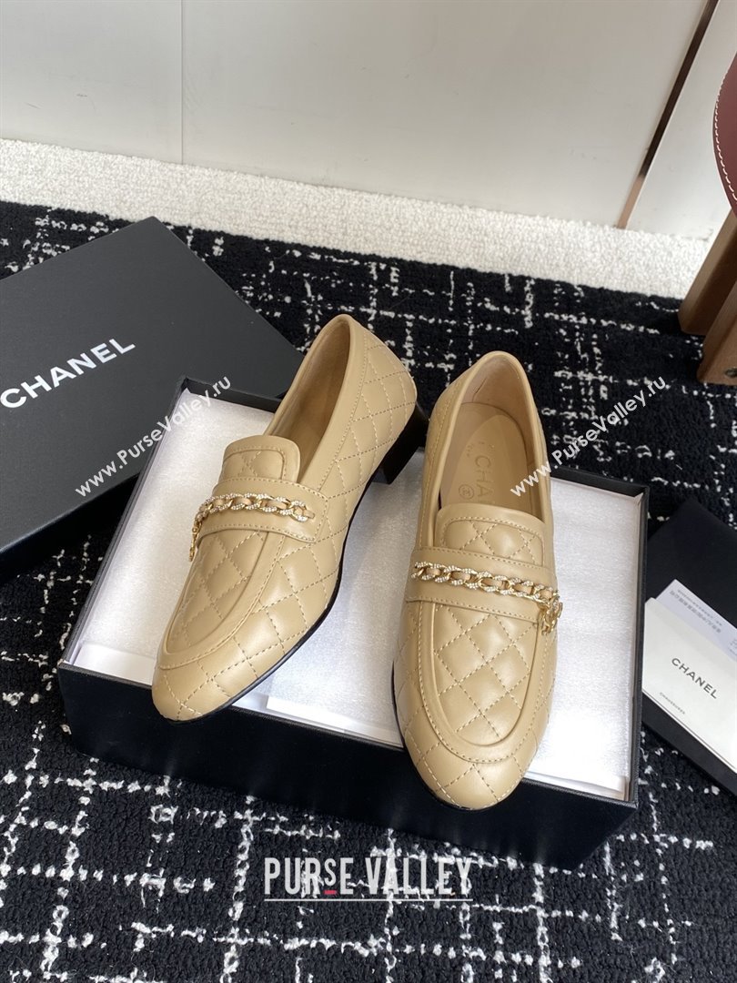 Chanel Diamond-Quilted Calfskin Loafers with Chain CH9331 Beige 2025 (KL-25090331)