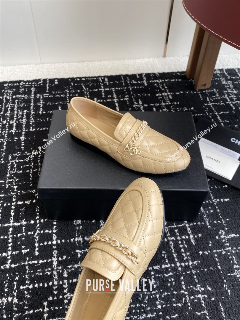 Chanel Diamond-Quilted Calfskin Loafers with Chain CH9331 Beige 2025 (KL-25090331)