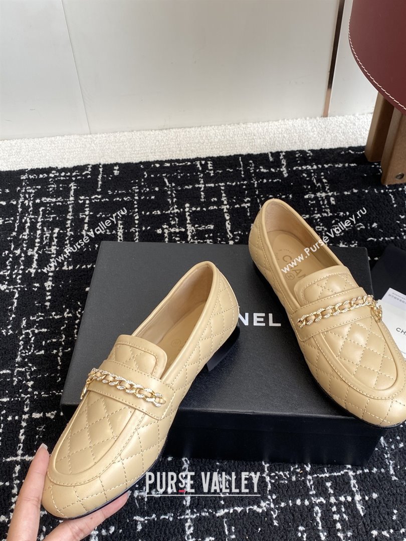 Chanel Diamond-Quilted Calfskin Loafers with Chain CH9331 Beige 2025 (KL-25090331)
