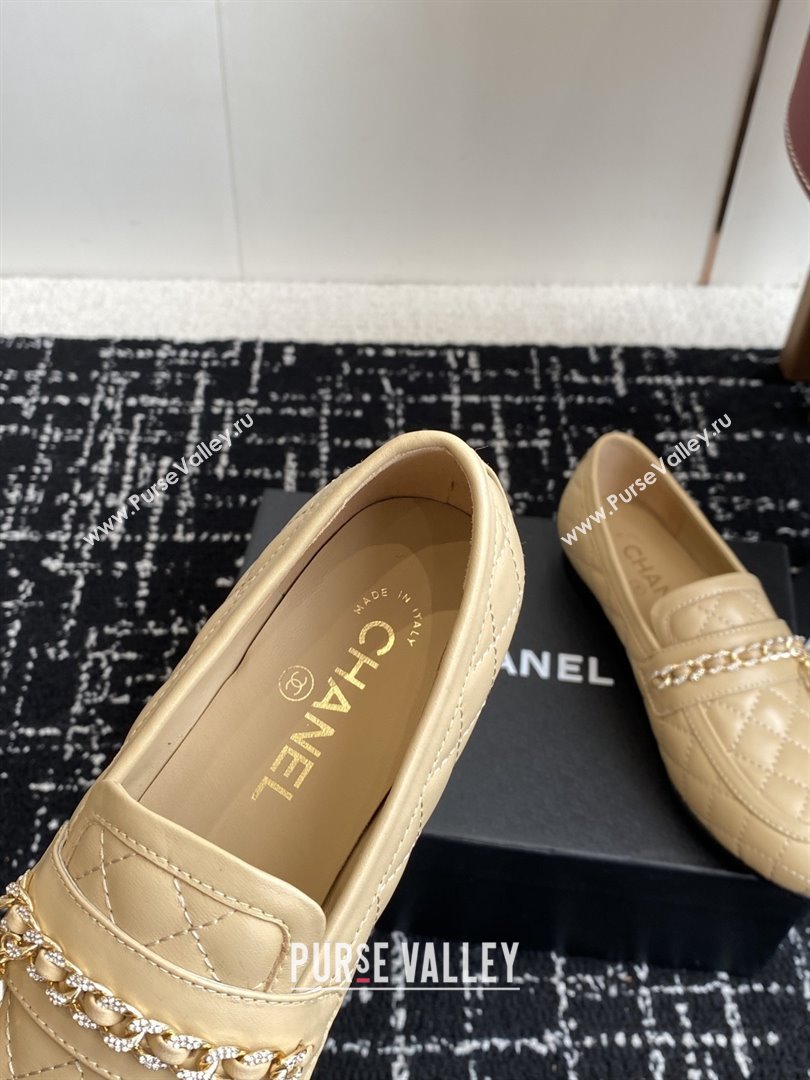 Chanel Diamond-Quilted Calfskin Loafers with Chain CH9331 Beige 2025 (KL-25090331)