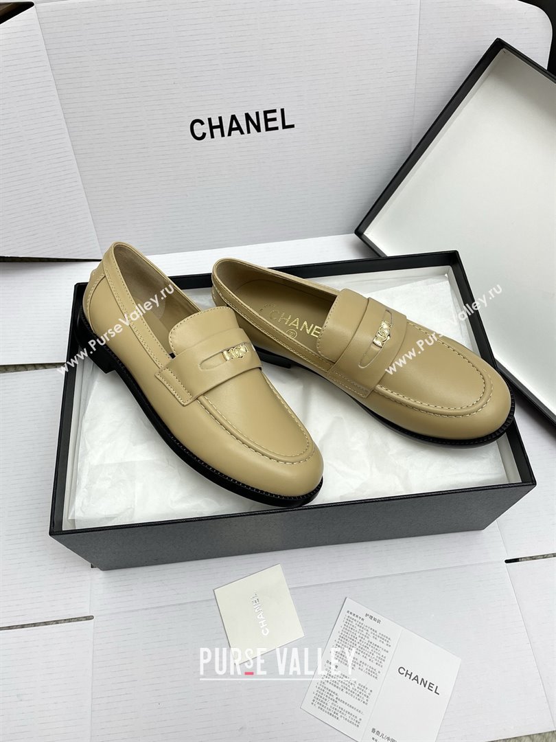 Chanel Mocassins Loafers in Smooth Calfskin G46362 Beige 2025 (KL-25090323)
