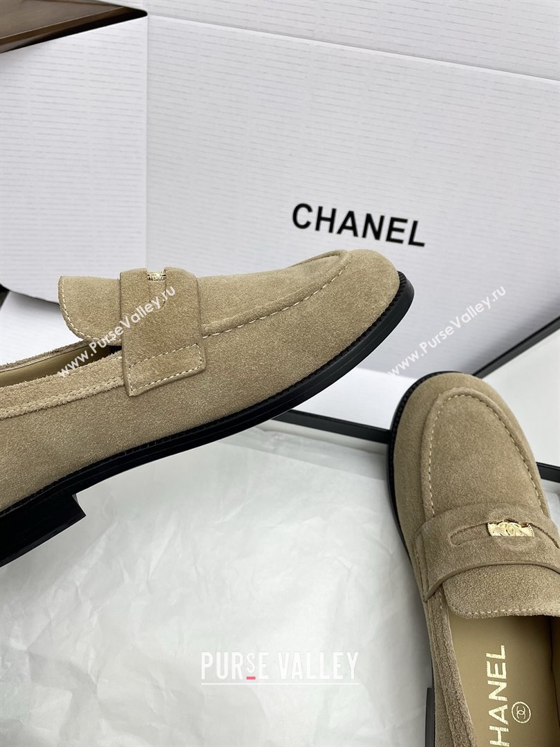 Chanel Mocassins Loafers in Suede G46362 Light Brown 2025 (KL-25090321)