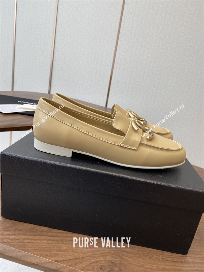 Chanel Calfskin Loafers with CC Logo CH9329 Beige 2025 (KL-25090329)