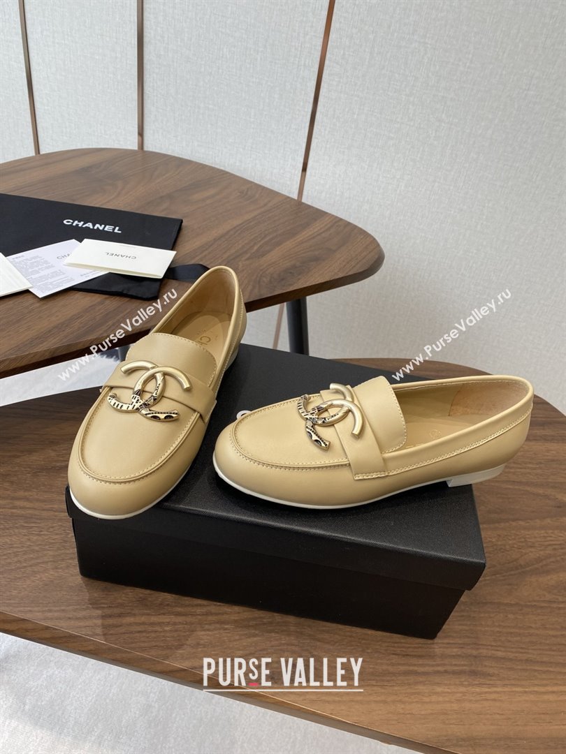 Chanel Calfskin Loafers with CC Logo CH9329 Beige 2025 (KL-25090329)