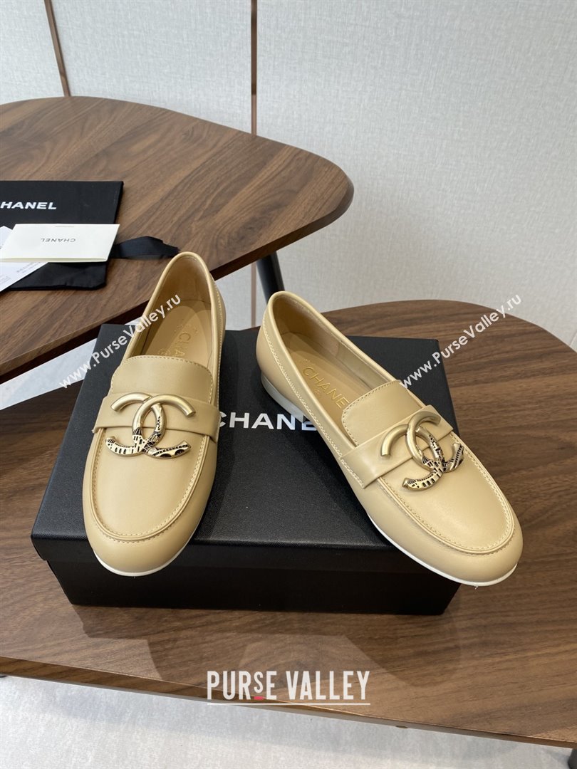 Chanel Calfskin Loafers with CC Logo CH9329 Beige 2025 (KL-25090329)