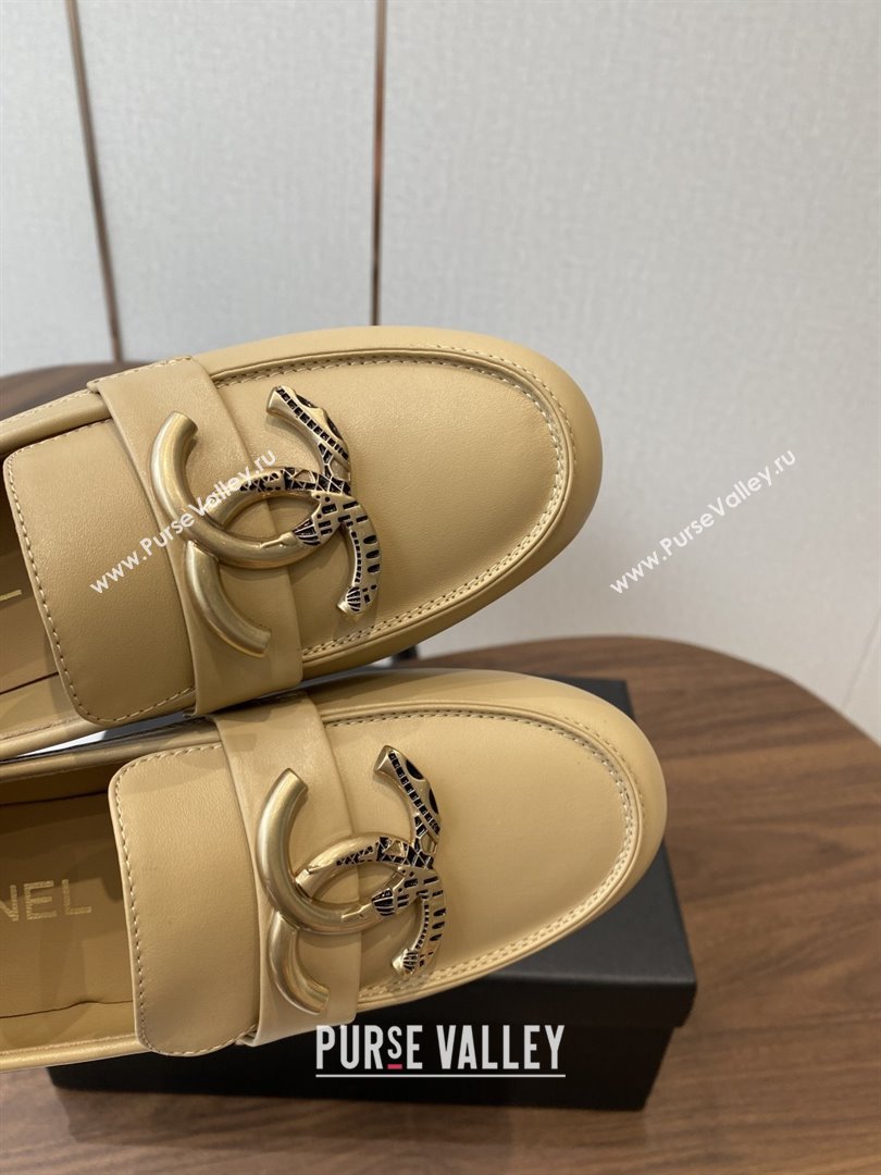 Chanel Calfskin Loafers with CC Logo CH9329 Beige 2025 (KL-25090329)