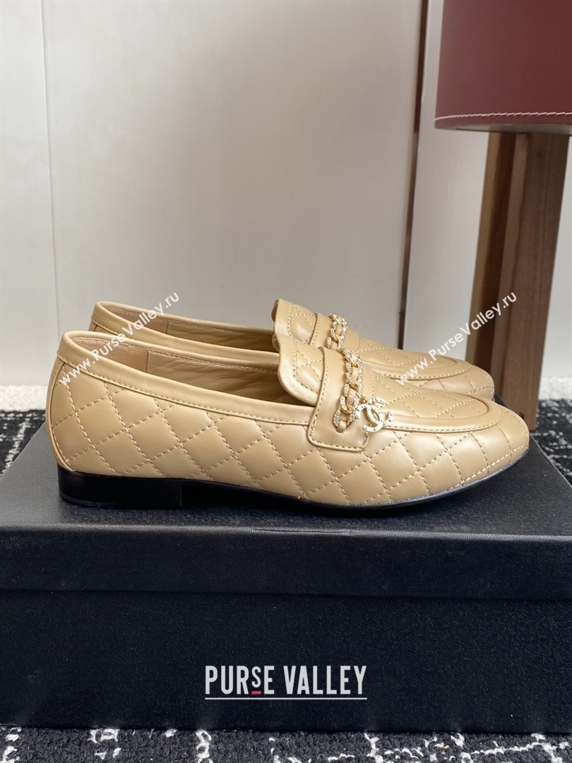 Chanel Diamond-Quilted Calfskin Loafers with Chain CH9331 Beige 2025 (KL-25090331)