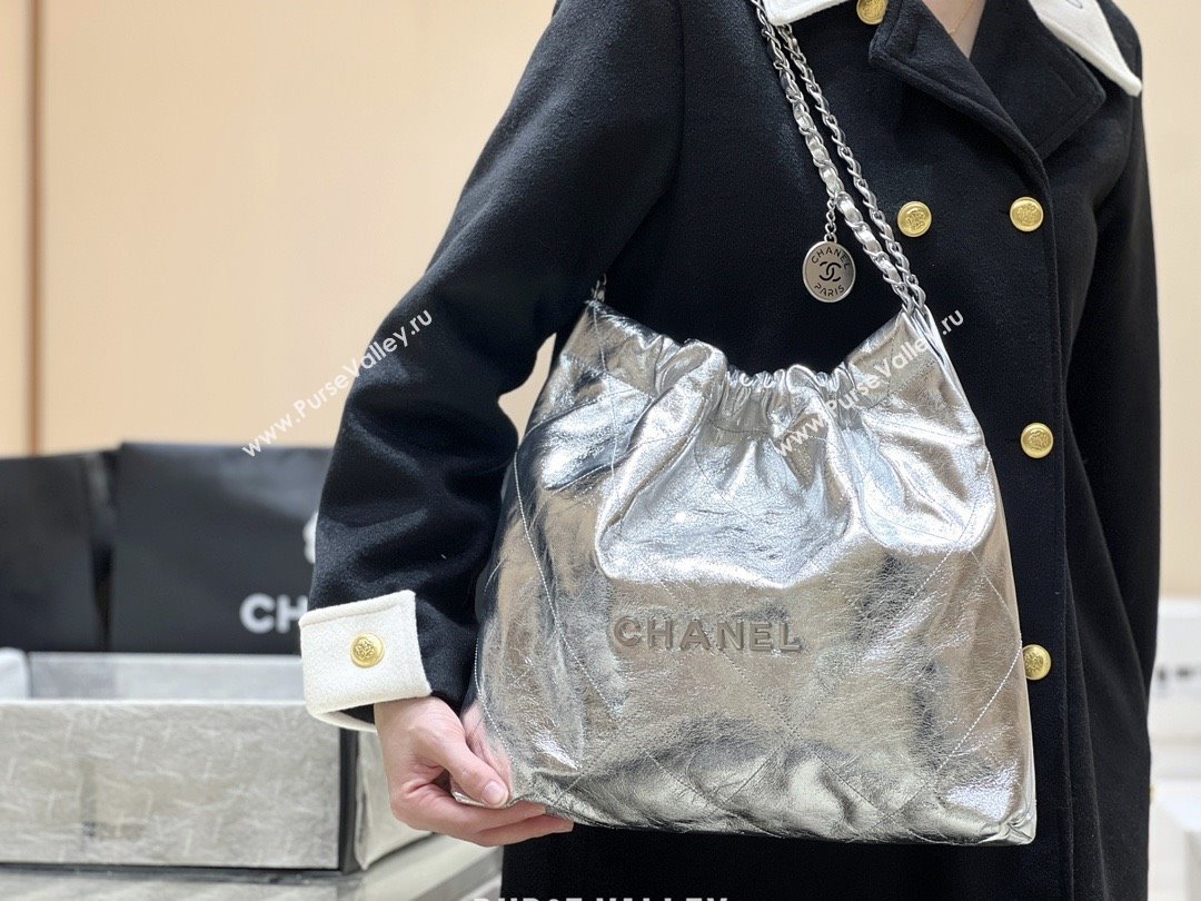 Chanel 22 Bag in Metallic Calfskin AS3261 Silver 2025 Top Quality (SHUNY-25091103)