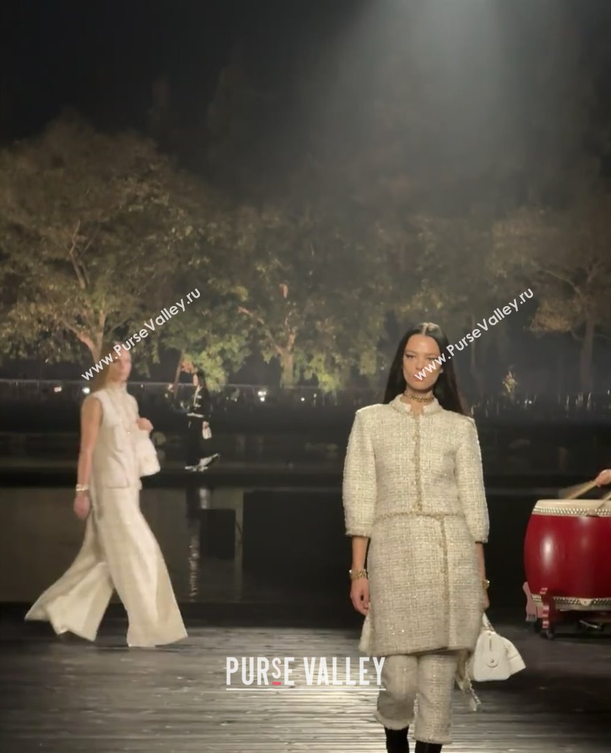 Chanel Tweed Dress CH91305 Beige 2025 (Q-25091305)