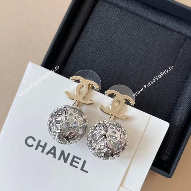 Chanel Half Ball Short Earrings 2025 CH091533 (YF-250916032)