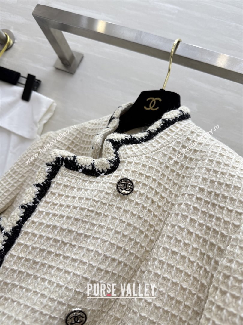 Chanel Tweed Jacket CH92520 Beige 2025 (Q-25092520)