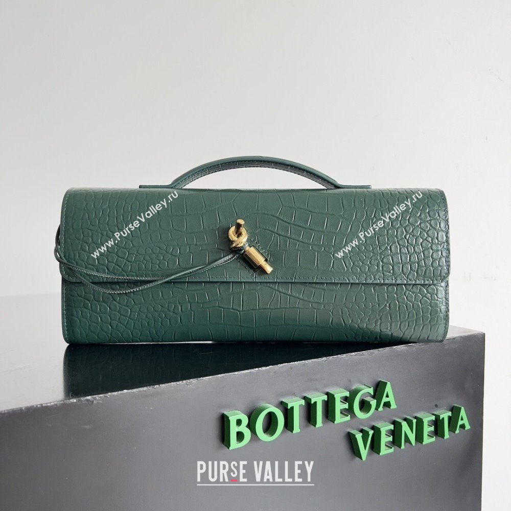 Bottega Veneta Andiamo Clutch in Crocodile Pattern Leather Green 2025 (MS-25101509)
