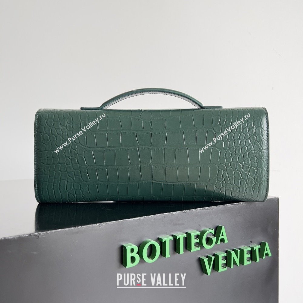 Bottega Veneta Andiamo Clutch in Crocodile Pattern Leather Green 2025 (MS-25101509)