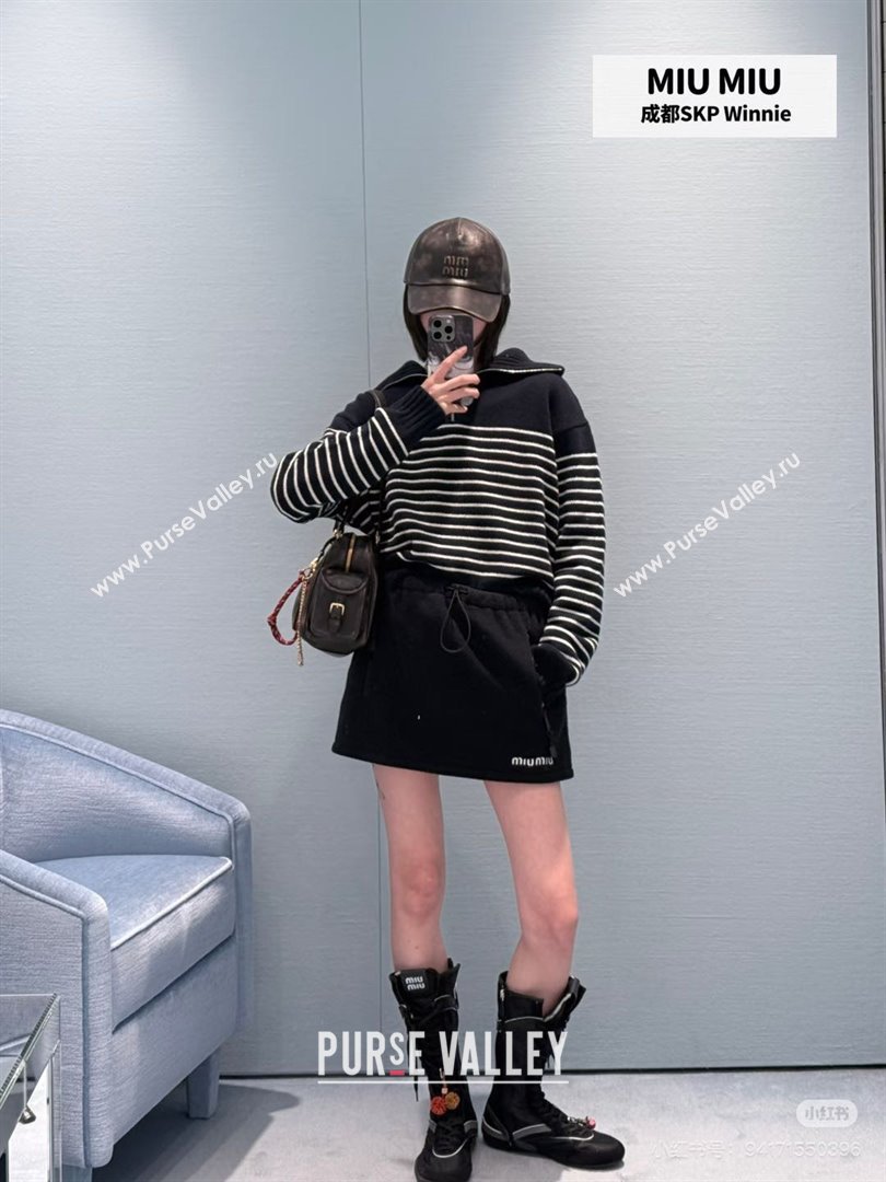Miu Miu Fleece Miniskirt M101408 Black 2025 (Q-25101408)