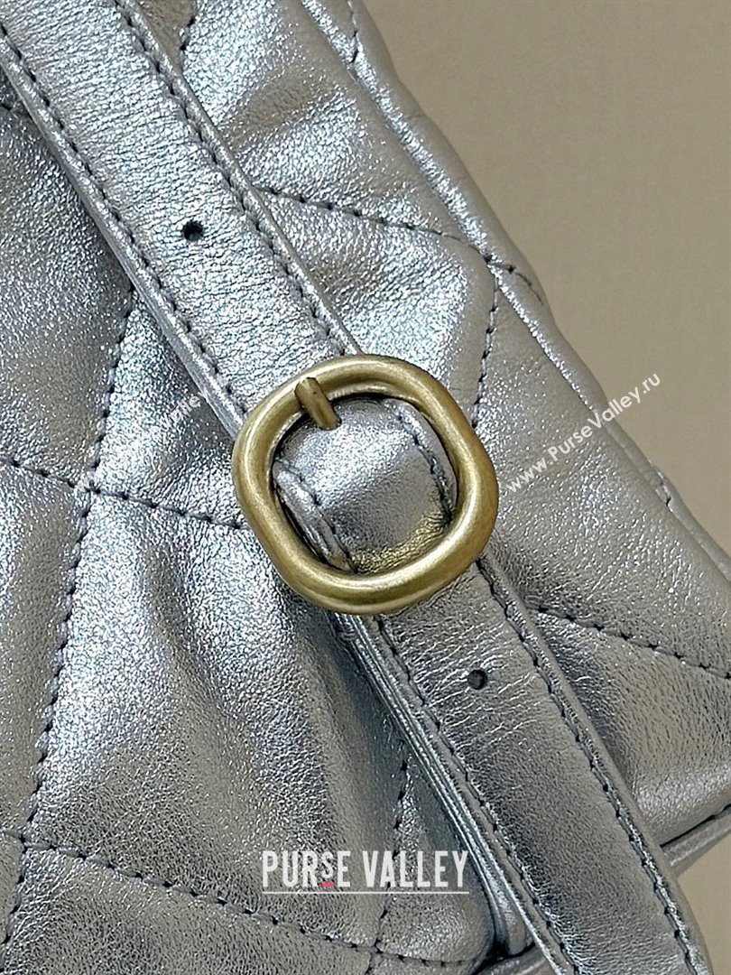 Chanel Backpack in Silver Calfskin AS5793 Fall-Winter 2025/26 (SHUNY-25101506)