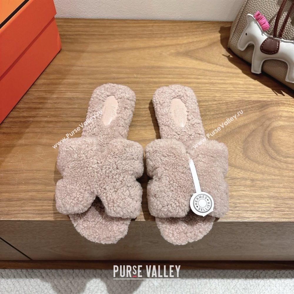Hermes Oran Sandals in Shearling Wool H101604 Nude Pink 2025 (XC-25101604)