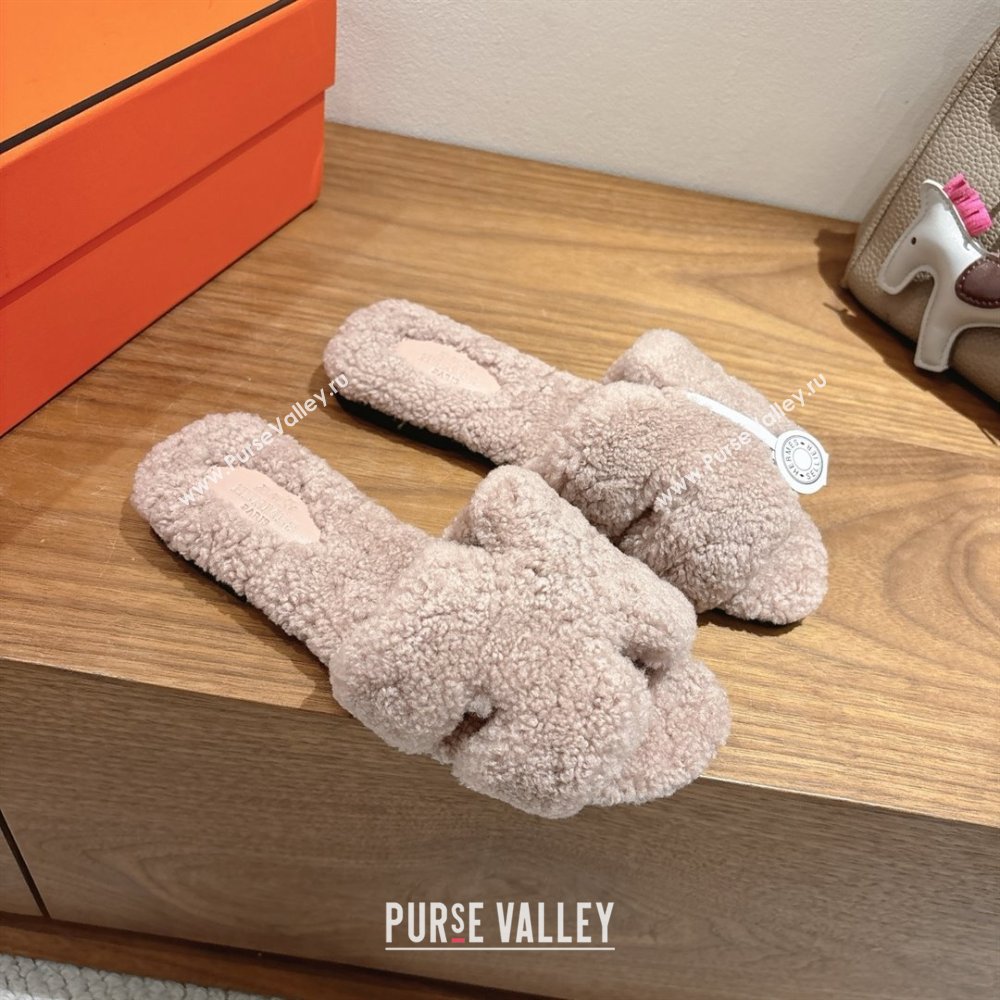 Hermes Oran Sandals in Shearling Wool H101604 Nude Pink 2025 (XC-25101604)