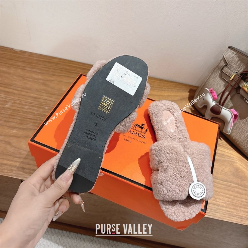 Hermes Oran Sandals in Shearling Wool H101604 Nude Pink 2025 (XC-25101604)