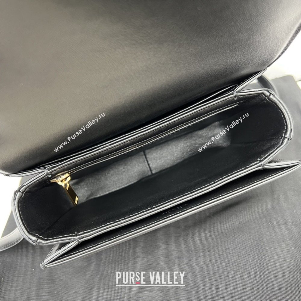 Celine Teen Triomphe Bag in Shiny Calfskin 188423 Black 2025 (JXG-25102302)