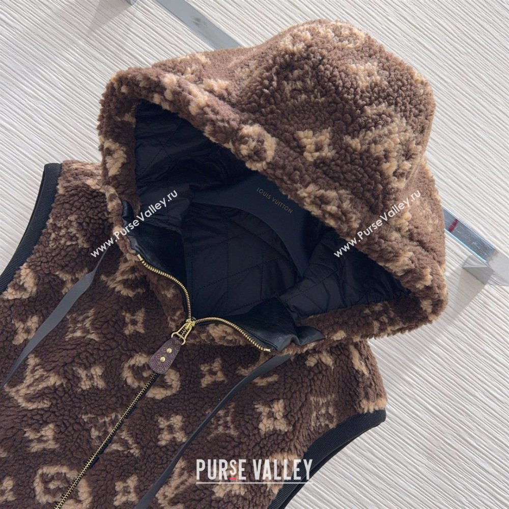 Louis Vuitton Monogram Vest LV102502 Brown 2025 (Q-25102802)