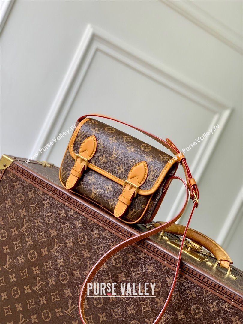 Louis Vuitton Satchel Wearable Wallet in Monogram Canvas M26805 2025 (K-25102712)