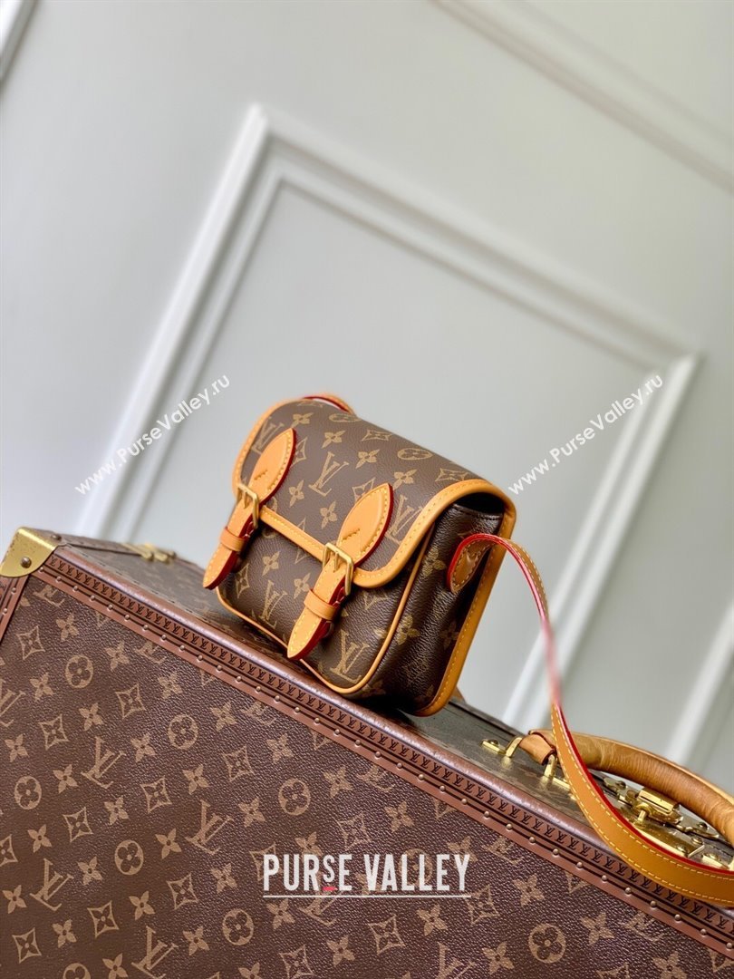 Louis Vuitton Satchel Wearable Wallet in Monogram Canvas M26805 2025 (K-25102712)