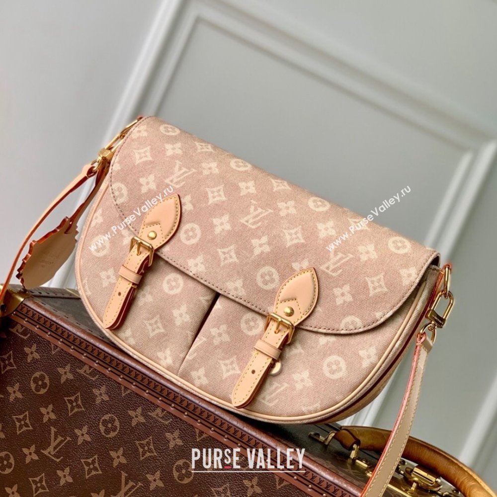 Louis Vuitton Escape Bag in Meowgram Coated Canvas M15134 2025 (K-2510271214)