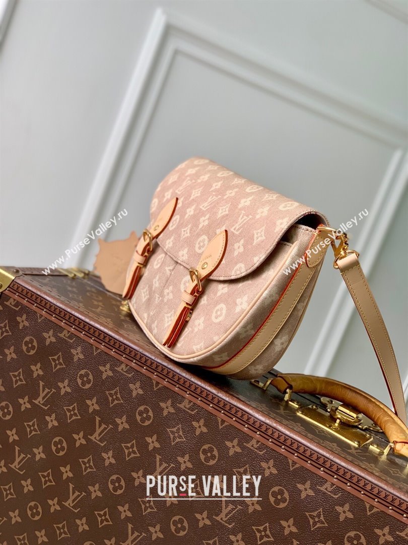 Louis Vuitton Escape Bag in Meowgram Coated Canvas M15134 2025 (K-2510271214)
