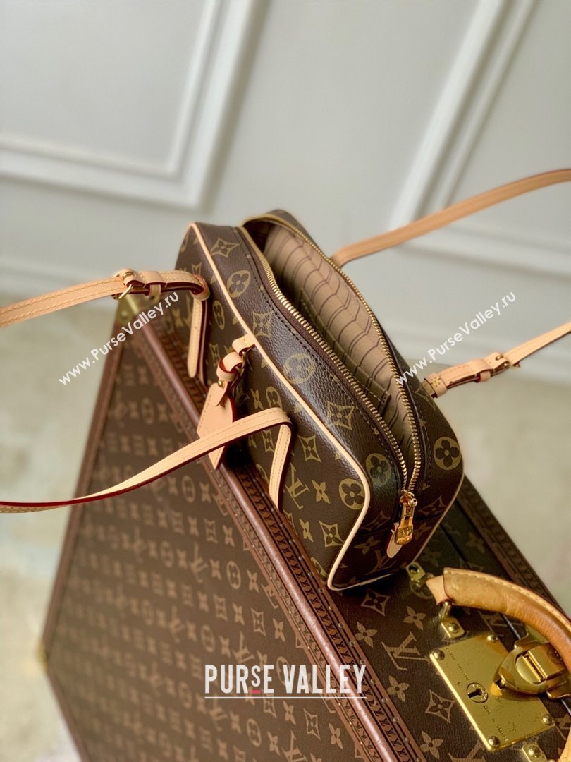 Louis Vuitton Hang On Bag in Monogram Canvas M47031 2025 (K-25102508)