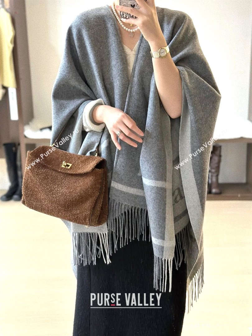 Max Mara Wool Cape M110523 Grey 2025 (O-25110523)