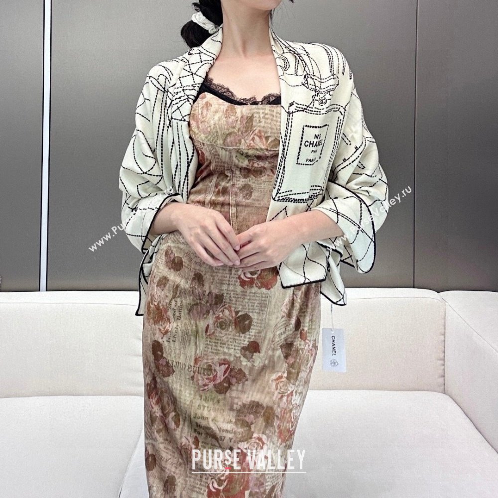 Chanel Cashmere Silk Scarf 140x140cm CH110713 White 2025 (A-25110713)