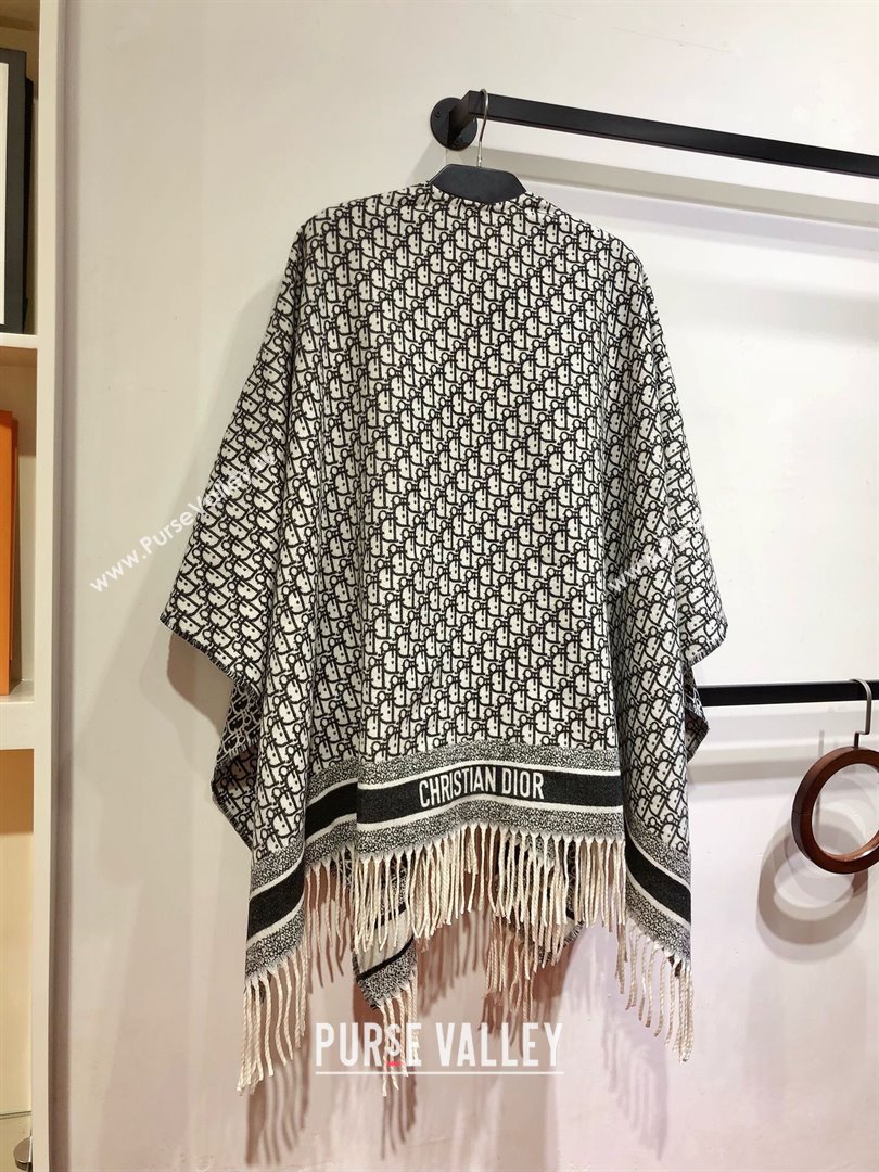 Dior Oblique Cashmere Reversible Cape D110718 2025 (A-25110718)