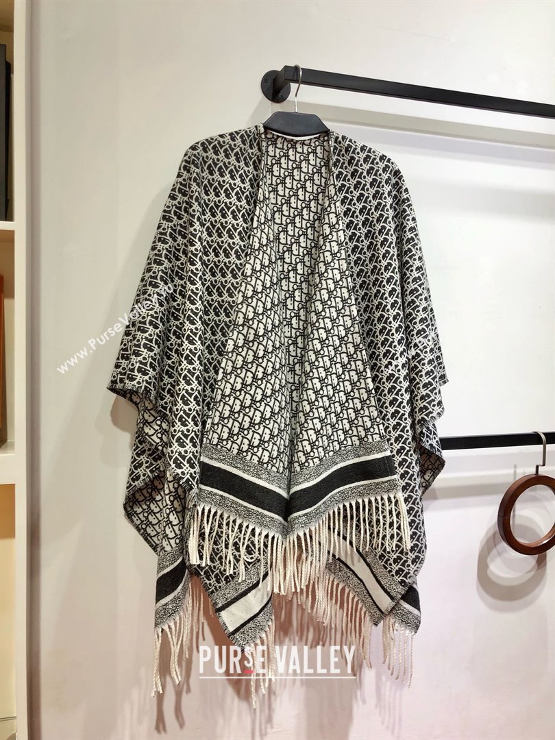 Dior Oblique Cashmere Reversible Cape D110718 2025 (A-25110718)