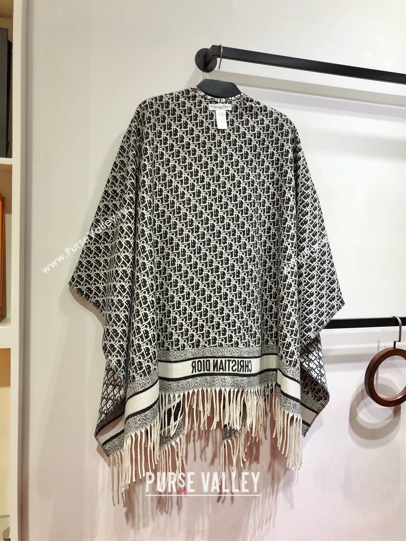 Dior Oblique Cashmere Reversible Cape D110718 2025 (A-25110718)