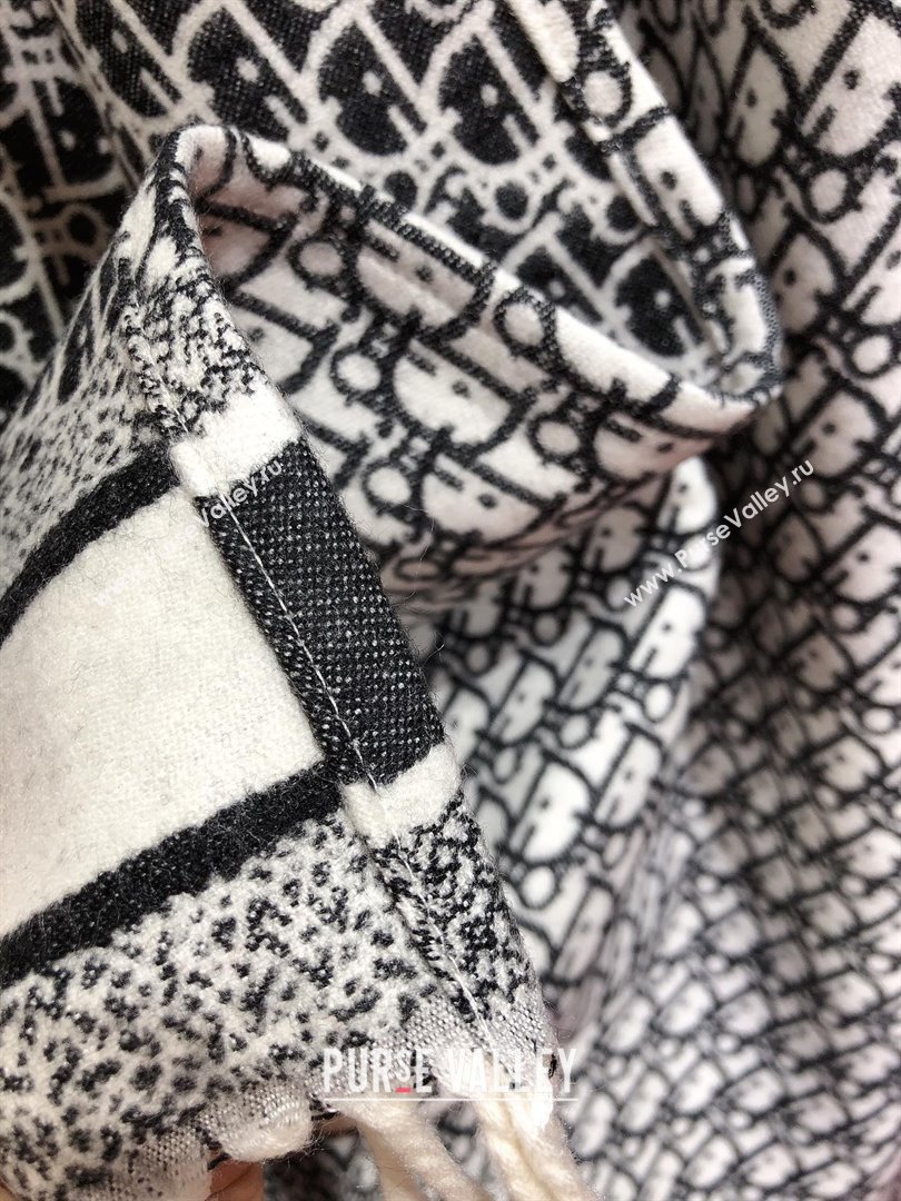 Dior Oblique Cashmere Reversible Cape D110718 2025 (A-25110718)